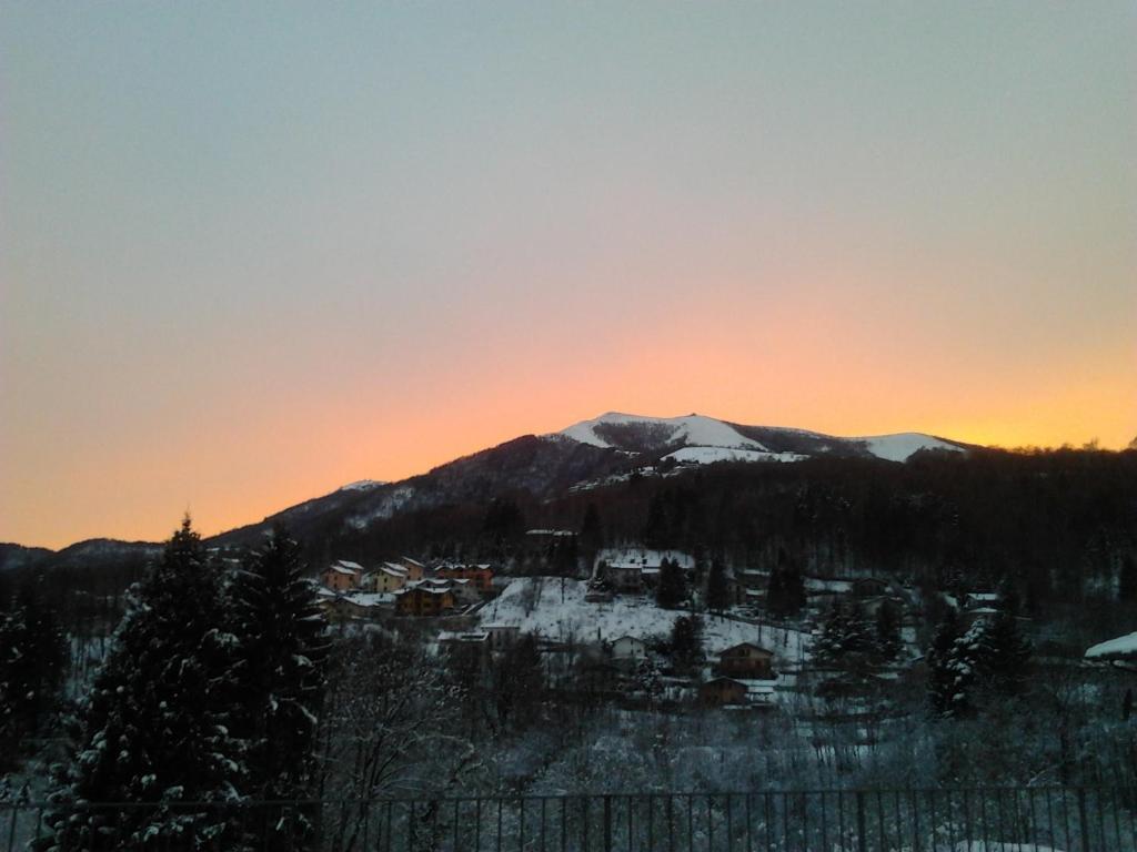 Hotel La Torre Castiglione dʼIntelvi Dış mekan fotoğraf