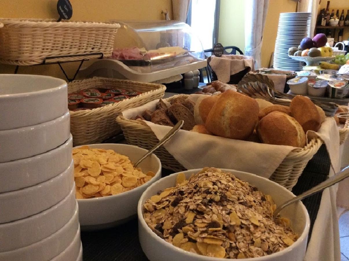 Hotel La Torre Castiglione dʼIntelvi Dış mekan fotoğraf