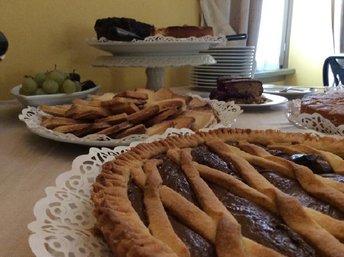 Hotel La Torre Castiglione dʼIntelvi Dış mekan fotoğraf